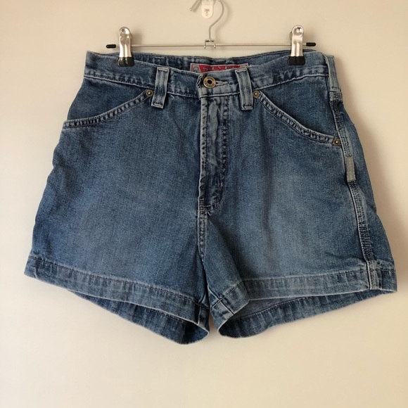SOLD Silver Jeans vintage jean shorts sz. 28 - Picture 1 of 3